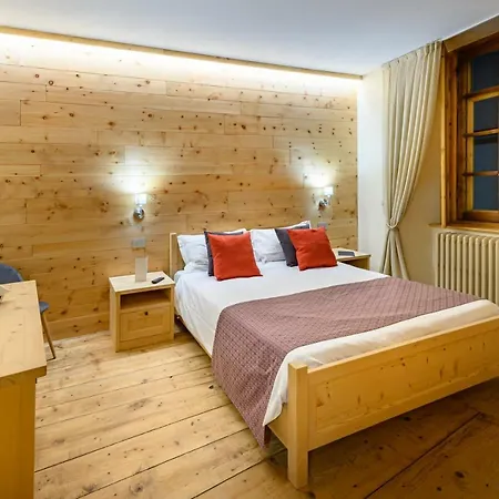 Antica Residenza Centro Storico Bed & Breakfast Tirano