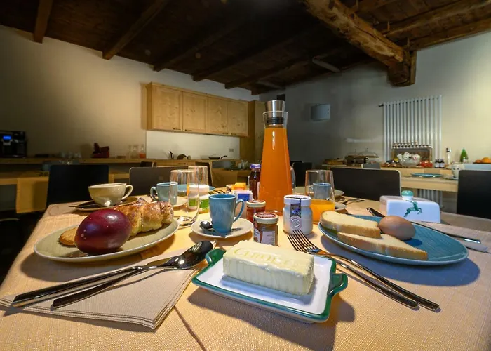 Nocleg ze śniadaniem Antica Residenza Centro Storico Tirano