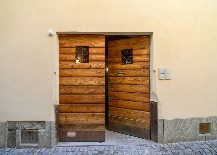 Antica Residenza Centro Storico Tirano