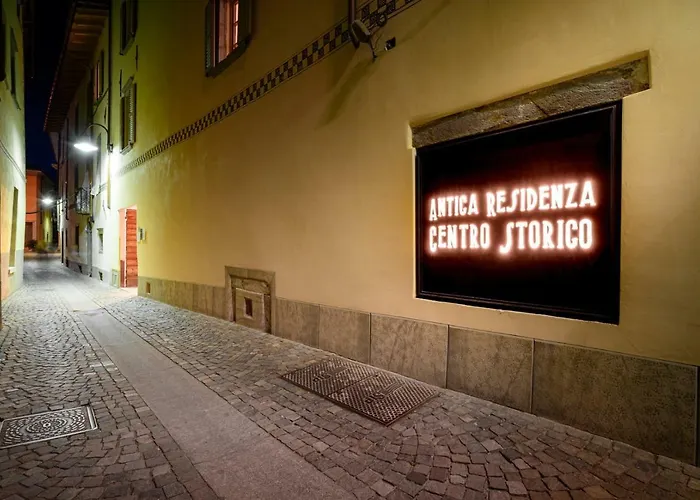 Antica Residenza Centro Storico Tirano